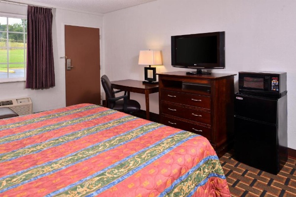 Americas Best Value Inn - Richmond South image 10