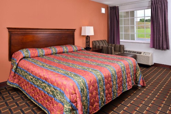 Americas Best Value Inn - Richmond South image 11