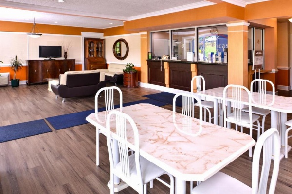 Americas Best Value Inn - Richmond South image 15