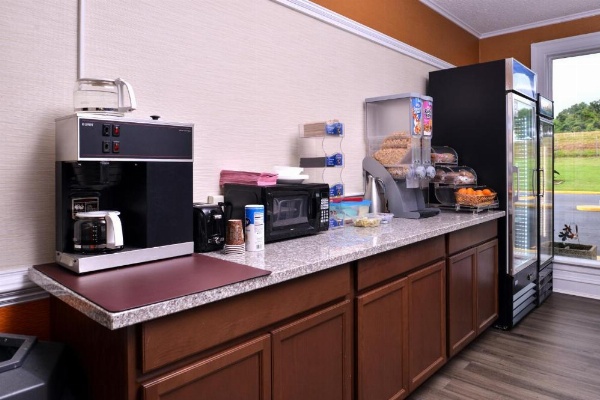 Americas Best Value Inn - Richmond South image 16